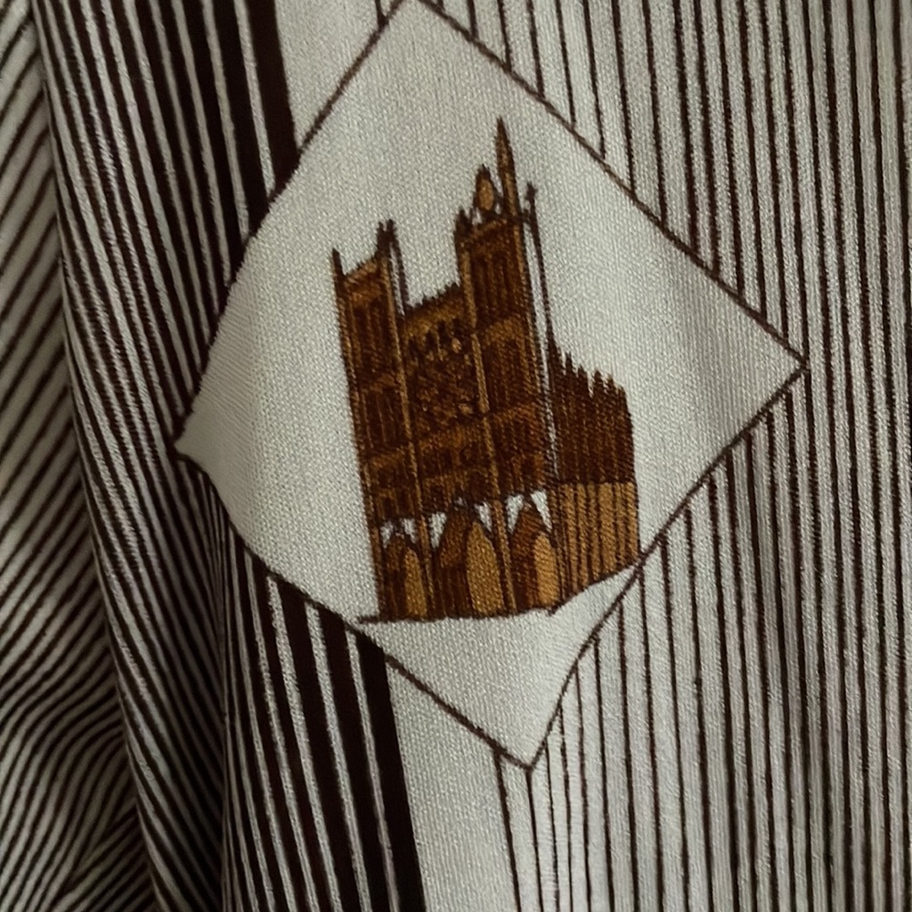 70s Cathedral button down - Picture 2 of 2